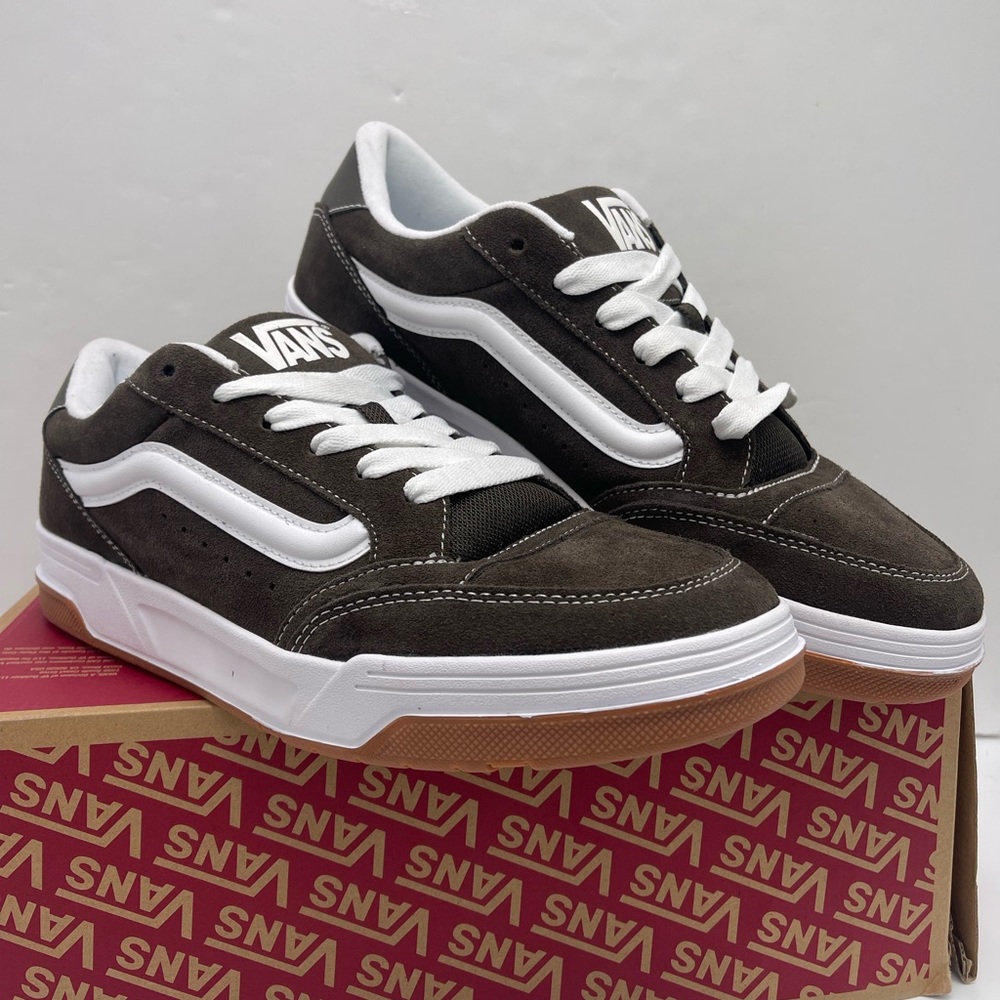 Vans Men's Brown Suede Hylane
Suede Brown
VN000D26DFN Sneakers - Picture 2 of 16